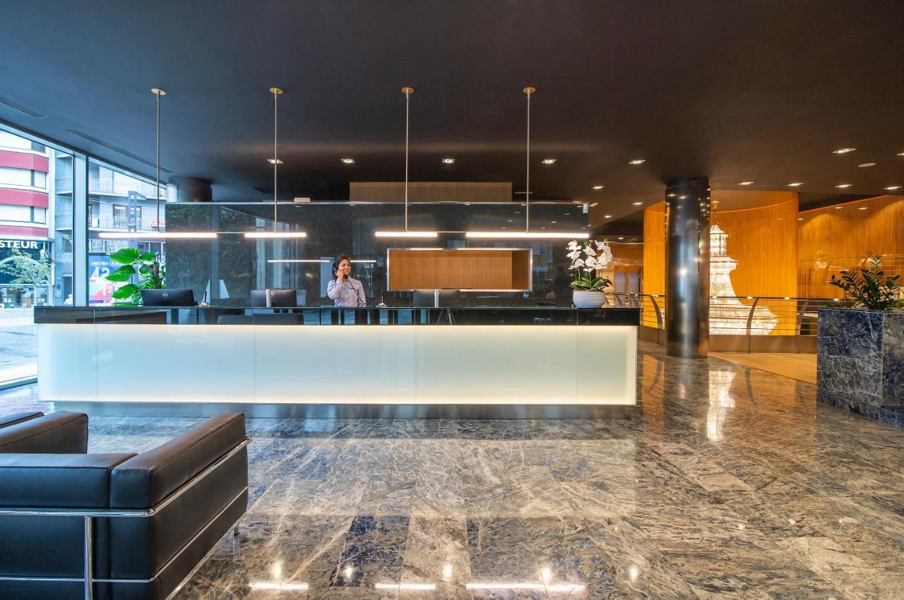 Hotel Starc By Pierre & Vacances Premium Andorra la Vella Bagian luar foto